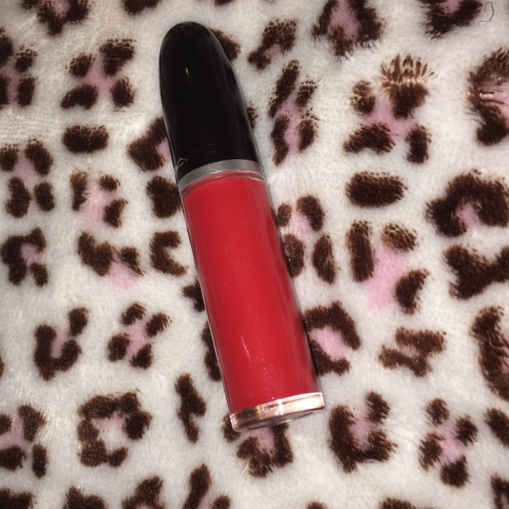 MAC Liquid Lip Colour In “ Fashion Legacy “